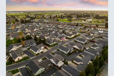 682 Village Drive, Galt, CA 95632 - Photo 49