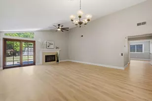 1715 Rocky Bend Dr, Sacramento, CA 95833 - Photo 25