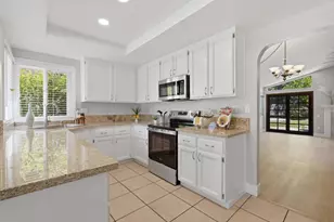 1715 Rocky Bend Dr, Sacramento, CA 95833 - Photo 9