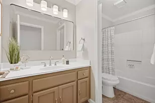 1715 Rocky Bend Dr, Sacramento, CA 95833 - Photo 37