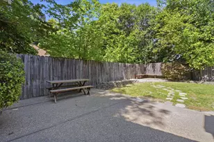 1715 Rocky Bend Dr, Sacramento, CA 95833 - Photo 43