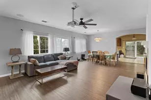 320 Arnold Gamble Cir, Sacramento, CA 95835 - Photo 9