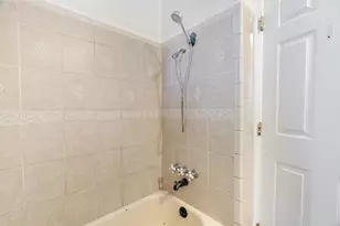 1739 La Jolla Dr, Stockton, CA 95204 - Photo 17