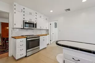 1215 W Walnut St, Lodi, CA 95240 - Photo 9