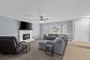 5743 Prince Edward Ln, Riverbank, CA 95367 - Photo 9