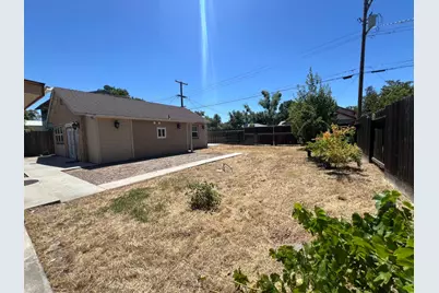 1629 College Avenue, Modesto, CA 95350 - Photo 5