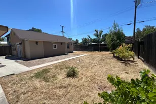 1629 College Ave, Modesto, CA 95350 - Photo 5