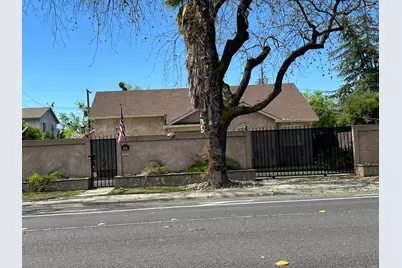 1629 College Avenue, Modesto, CA 95350 - Photo 1