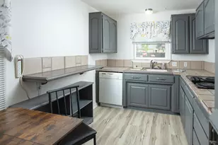 727 Gray Ave, Yuba City, CA 95991 - Photo 9