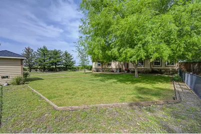 5608 Sorento Road, Sacramento, CA 95835 - Photo 9