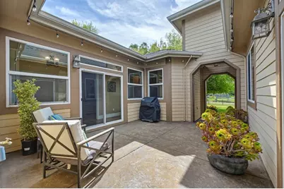 5608 Sorento Road, Sacramento, CA 95835 - Photo 13