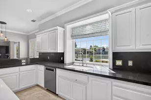 7672 Marina Cove Dr, Sacramento, CA 95831 - Photo 33