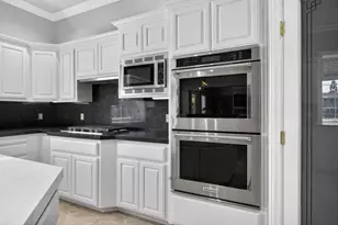 7672 Marina Cove Dr, Sacramento, CA 95831 - Photo 31