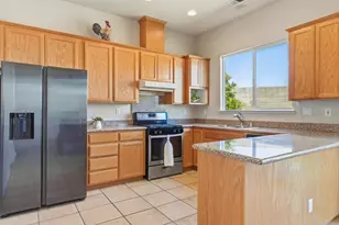 2206 Edmart St, Escalon, CA 95320 - Photo 3