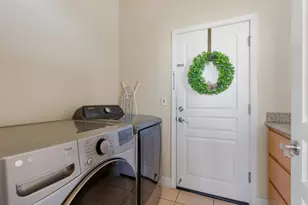 2206 Edmart St, Escalon, CA 95320 - Photo 9