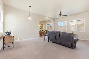 2206 Edmart St, Escalon, CA 95320 - Photo 5