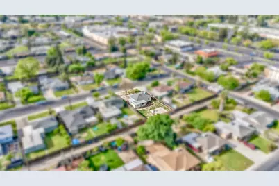 209 Emerson Avenue, Modesto, CA 95350 - Photo 23