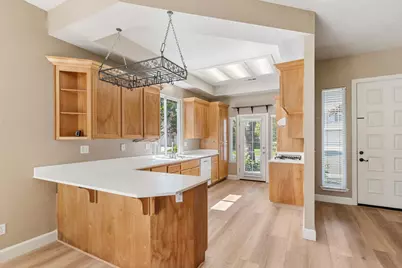 1812 Newhampton Court, Modesto, CA 95355 - Photo 3