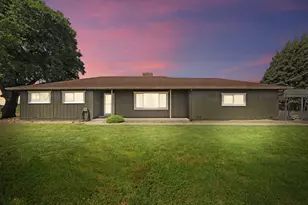 18211 E Jahant Rd, Acampo, CA 95220 - Photo 41