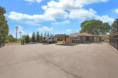 18211 E Jahant Road, Acampo, CA 95220 - Photo 3