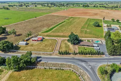 18211 E Jahant Road, Acampo, CA 95220 - Photo 35