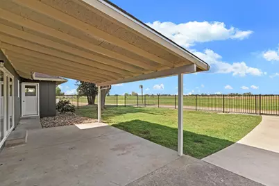 18211 E Jahant Road, Acampo, CA 95220 - Photo 27