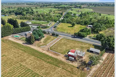 18211 E Jahant Road, Acampo, CA 95220 - Photo 37