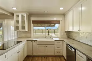 18211 E Jahant Rd, Acampo, CA 95220 - Photo 11