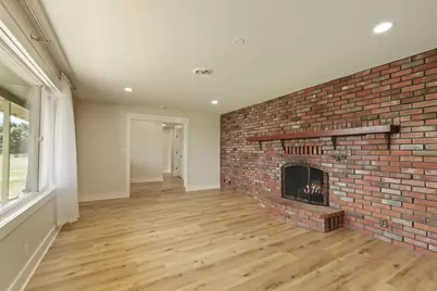 18211 E Jahant Road, Acampo, CA 95220 - Photo 9