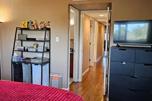 6955 S Land Park Dr, Sacramento, CA 95831 - Photo 25