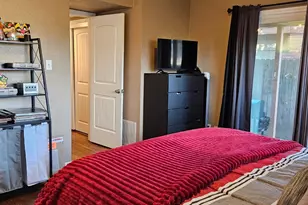 6955 S Land Park Dr, Sacramento, CA 95831 - Photo 27