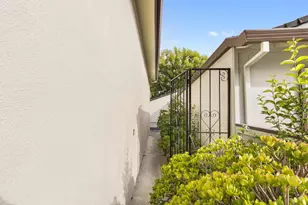 5883 Kahara Ct, Sacramento, CA 95822 - Photo 51