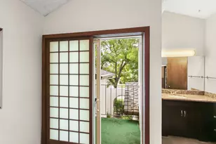 5883 Kahara Ct, Sacramento, CA 95822 - Photo 41
