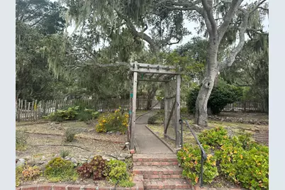 424 Herrmann Street, Monterey, CA 93940 - Photo 3