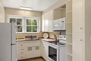 424 Herrmann St, Monterey, CA 93940 - Photo 13