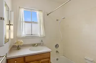 424 Herrmann St, Monterey, CA 93940 - Photo 27