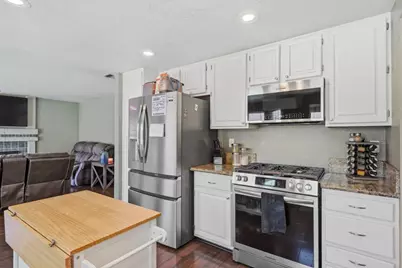 2217 Americana Drive, Roseville, CA 95747 - Photo 9