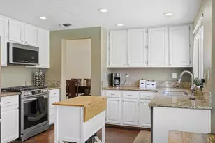 2217 Americana Dr, Roseville, CA 95747 - Photo 11