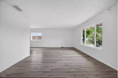 6975 Casa Del Este Way, Sacramento, CA 95828 - Photo 9