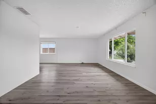 6975 Casa Del Este Way, Sacramento, CA 95828 - Photo 9