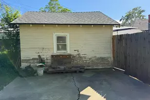 425 41st St, Sacramento, CA 95819 - Photo 33