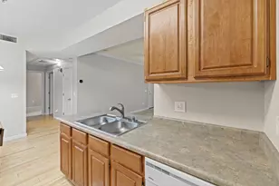 501 Gibson Dr, Roseville, CA 95678 - Photo 15