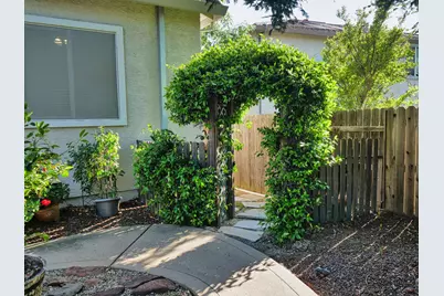 1666 Renpoint Way, Folsom, CA 95630 - Photo 15