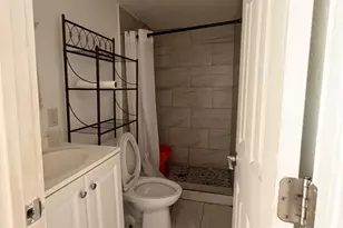 322 Pine St, Modesto, CA 95351 - Photo 21