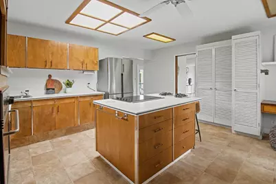 4640 Hillview Way, Sacramento, CA 95822 - Photo 35