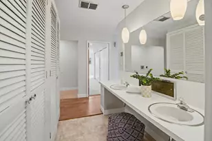 4640 Hillview Way, Sacramento, CA 95822 - Photo 51