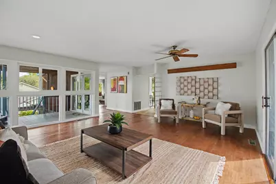 4640 Hillview Way, Sacramento, CA 95822 - Photo 23