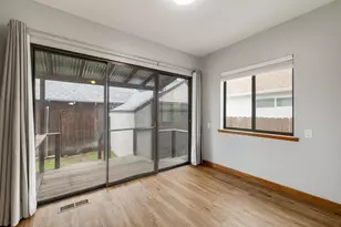 2124 Gerber Ave, Sacramento, CA 95817 - Photo 11