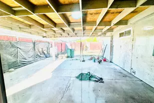 1864 Crestwood Cir, Stockton, CA 95210 - Photo 17