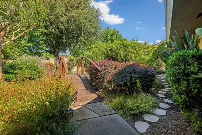 2406 Kenmore Court, Modesto, CA 95350 - Photo 5